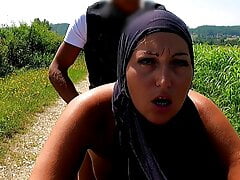 Lost – Muslim shows her the way with that dick, shocked...